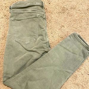 Green Gap True Skinny - size 29